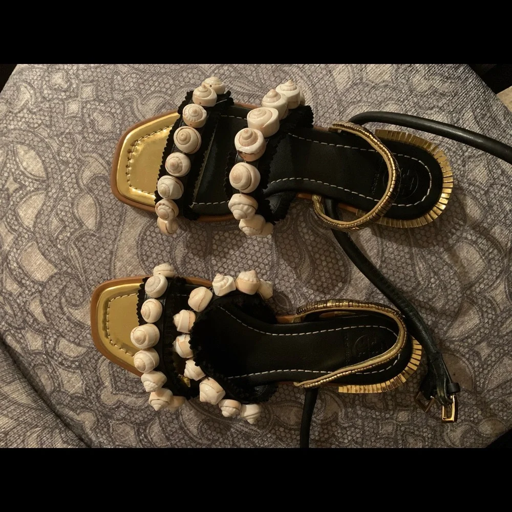 Tory Burch Black/Gold Sinclair Seashell Sandals